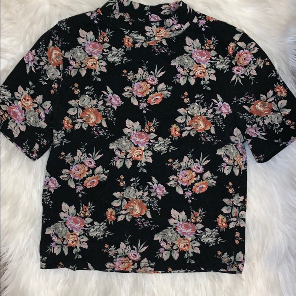 Floral Crop Top.